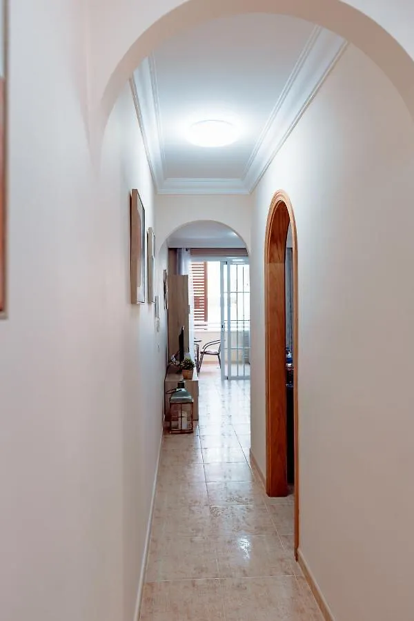 Apto Ache, Acogedor Apartamento De 66 M Con Terraza, Aire Acondicionado Y Parking Privado Gratuito Лос-Абригос 0*,  Испания