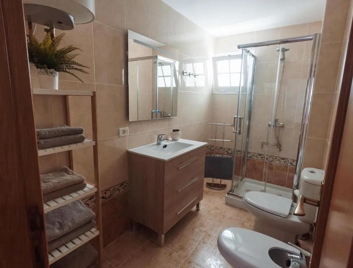 Apto Ache, Acogedor Apartamento De 66 M Con Terraza, Aire Acondicionado Y Parking Privado Gratuito Лос-Абригос